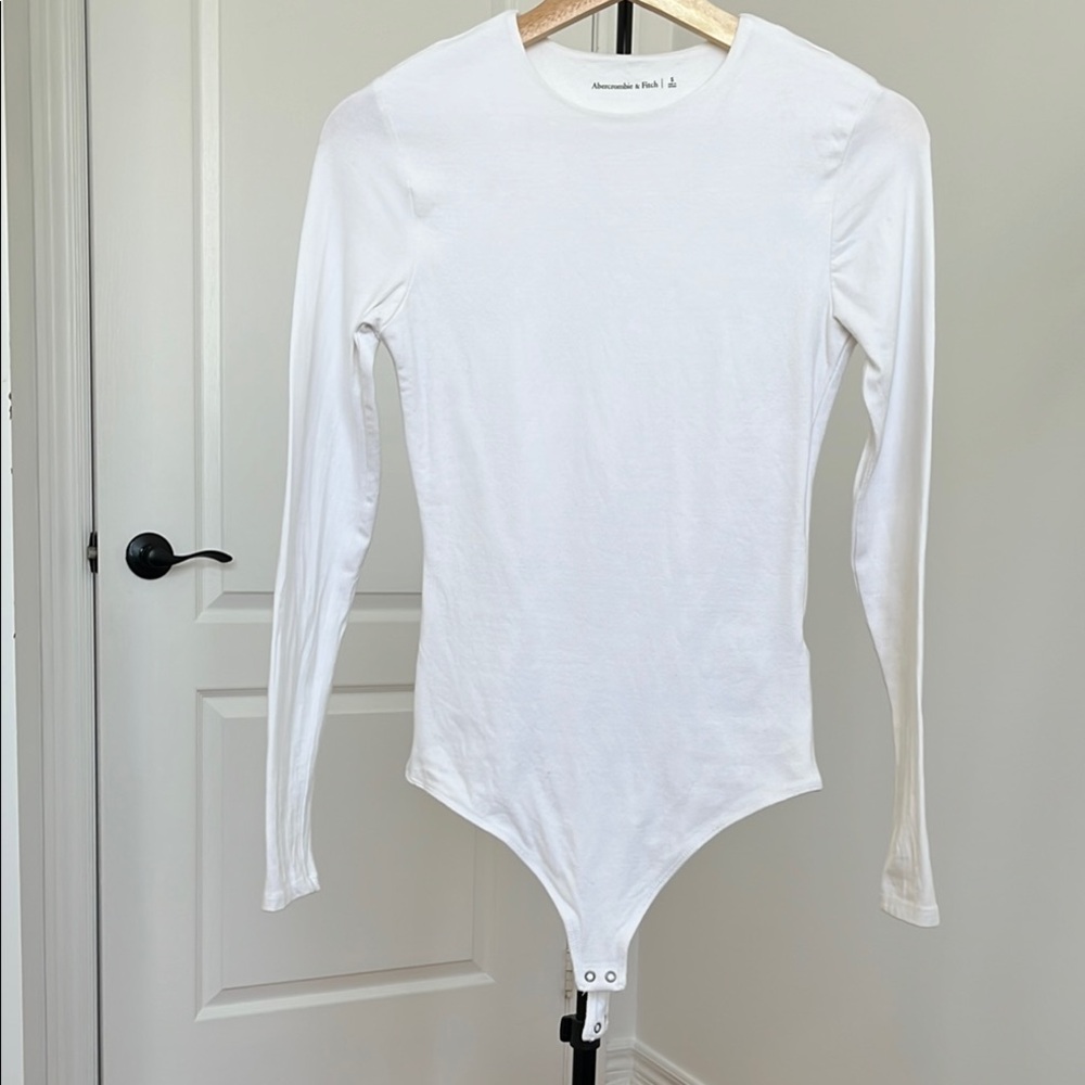Abercrombie & Fitch White Long Sleeve Cotton Crew Neck Thong Bodysuit Small
